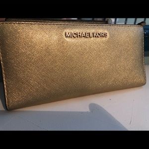 Michael Kors Wallet- Gold